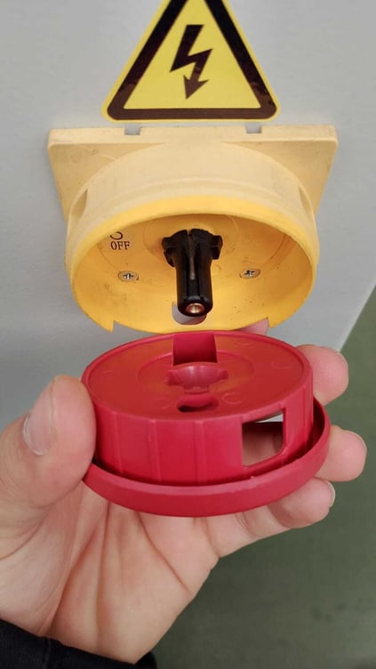 WhatsApp Image 2025-11-06 at 04.33.55 (2)